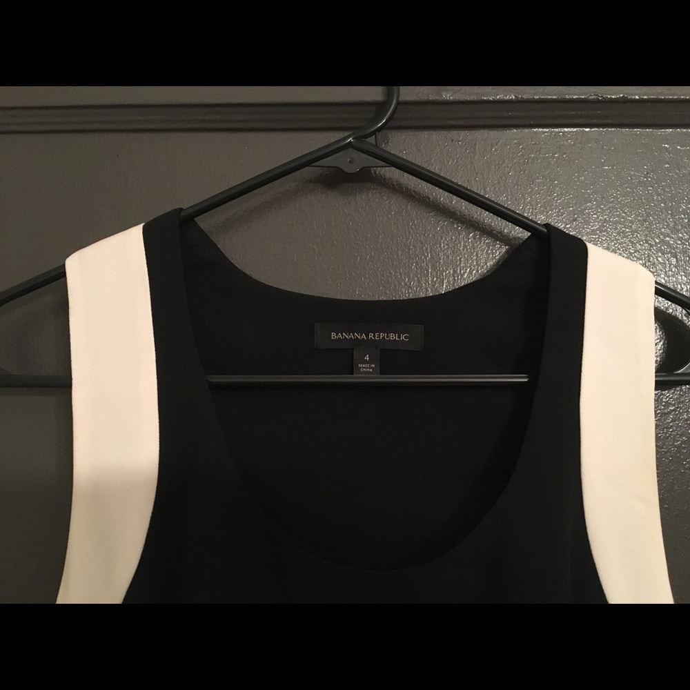 Banana Republic black and white racer back dress - Picture 3 of 4